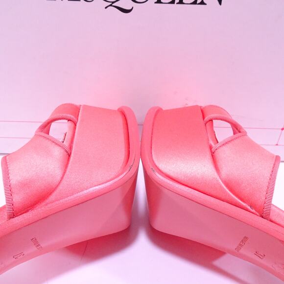 Alexander McQueen Apricot Butterfly Platform  Sandals Pumps 37.5 NWT 1,985 IRRG - Picture 12 of 14